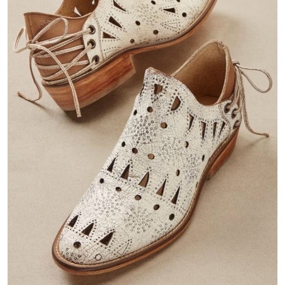 Anthropologie Shoes - Anthropologie Musse & Cloud Leather booties Size 9